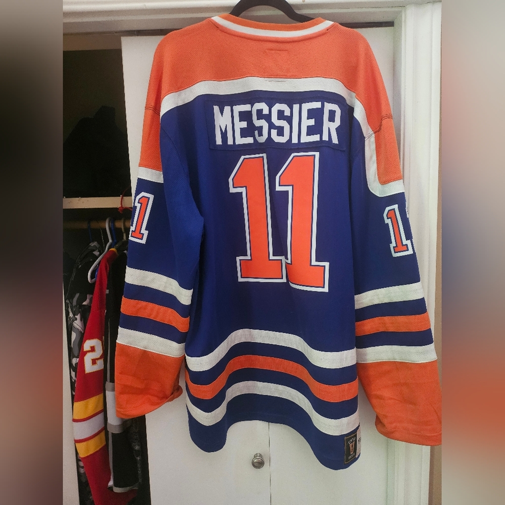 NHL Fanatics Messier jersey